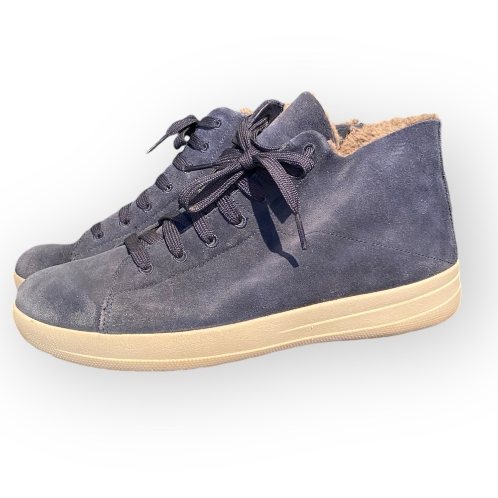 F4 Fit Flop Sneakers